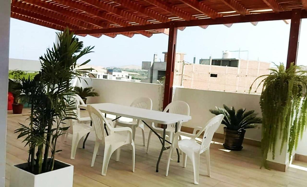 Hospedaje Luna Llena San Vicente de Canete Exterior photo